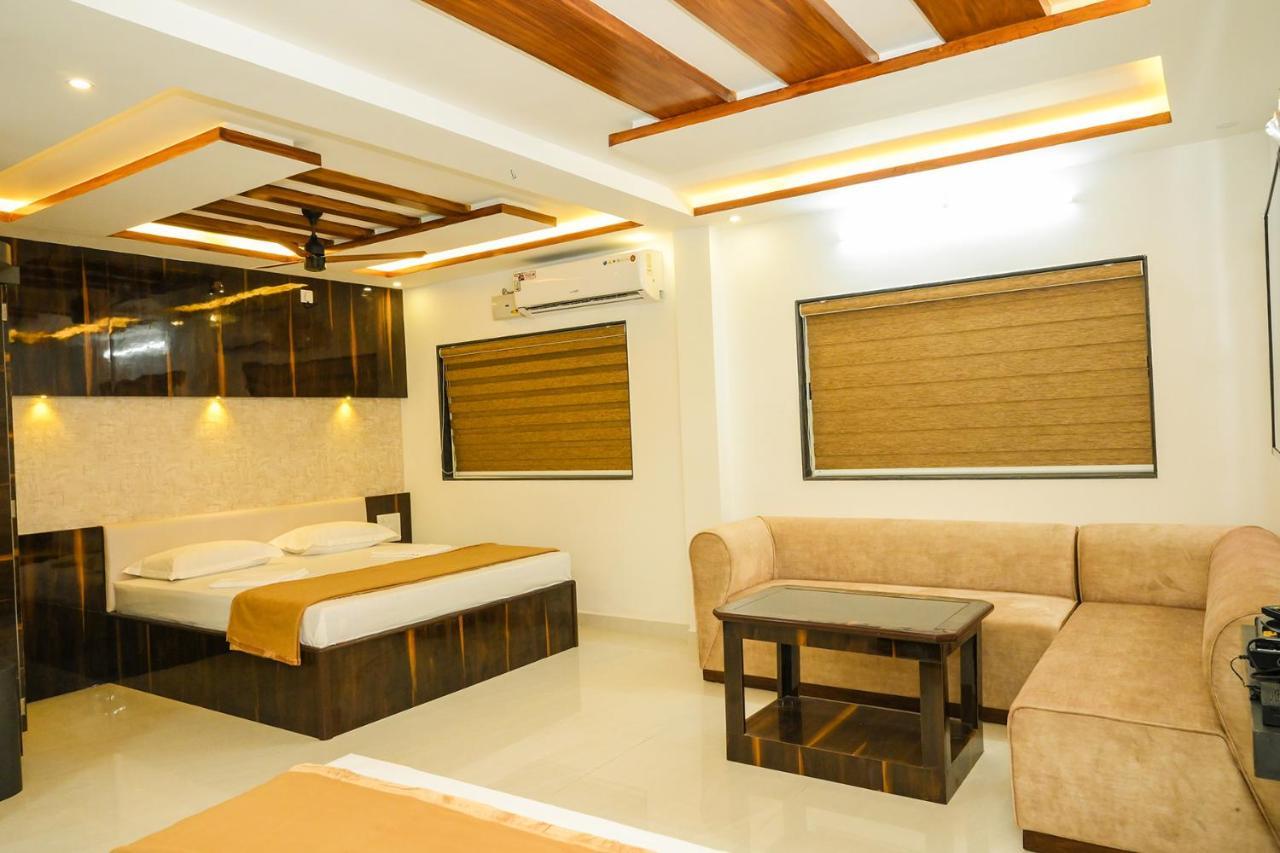 Hotel S S Residency Padubidri Exterior foto
